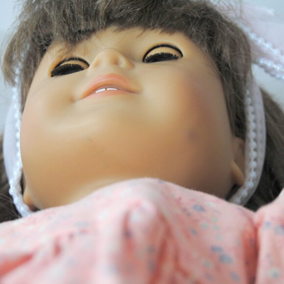 2013 American Girl Brown Wavy Hair with bangs Hazel Gray Eyes Molly? - Picture 6 of 13
